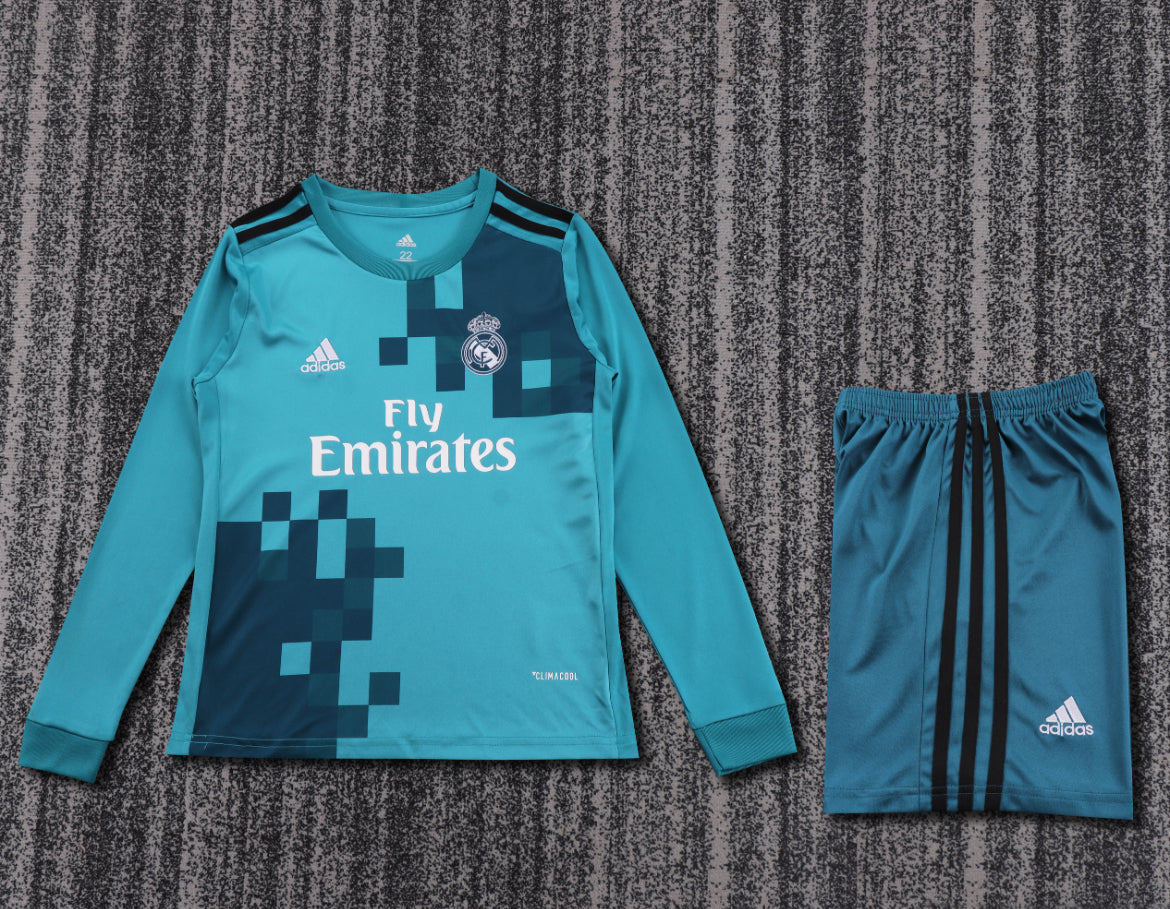 חולצה ארוכה + מכנסיים רטרו ריאל מדריד 17/18